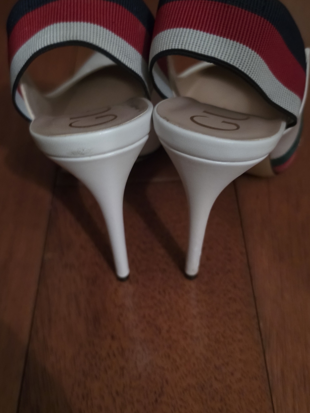 Gucci White Pointed Slingback Pumps with Red and Navy Web - Picture 3 of 7
